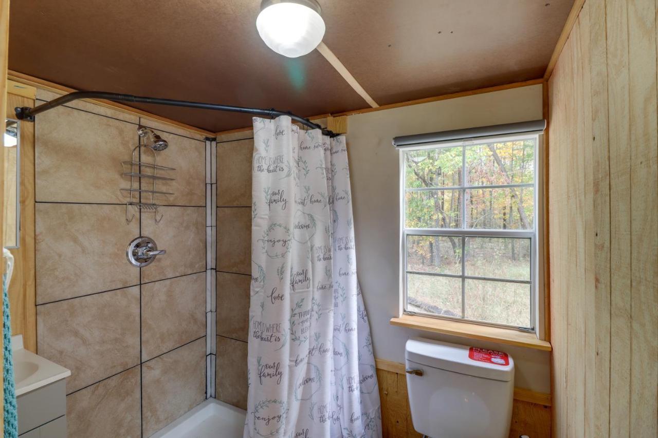 شقة Cozy Higden Studio Close To Greers Ferry Lake! Fairfield Bay المظهر الخارجي الصورة